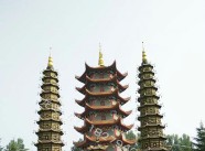 銅鐵寶鼎